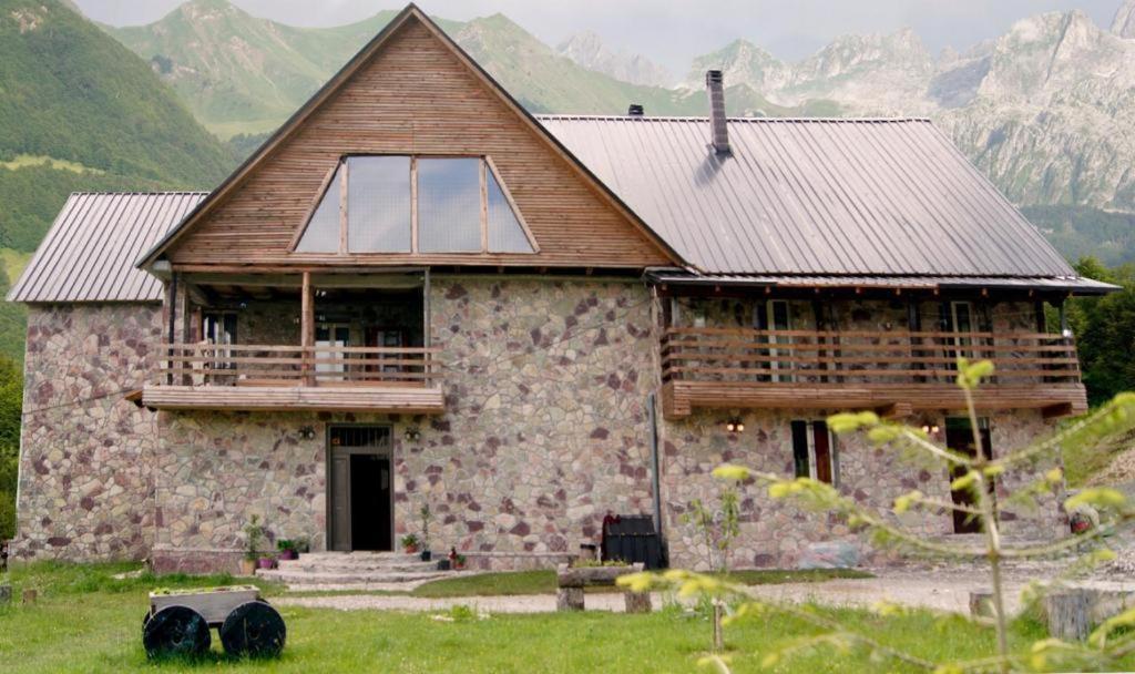 Hotel Kelmendi Lepushe Ngoại thất bức ảnh