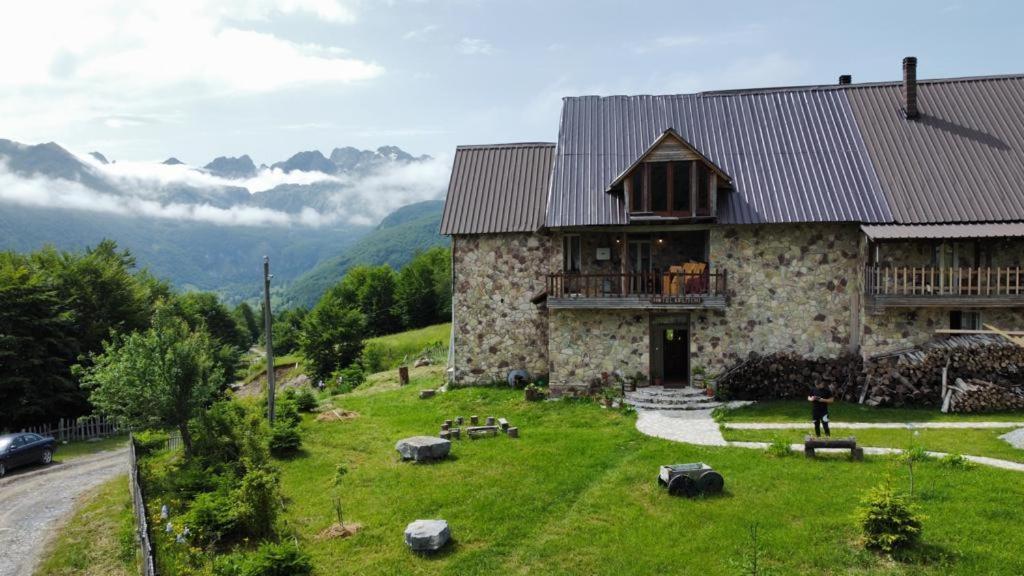 Hotel Kelmendi Lepushe Ngoại thất bức ảnh