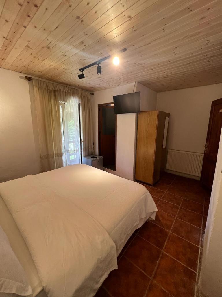 Hotel Kelmendi Lepushe Ngoại thất bức ảnh